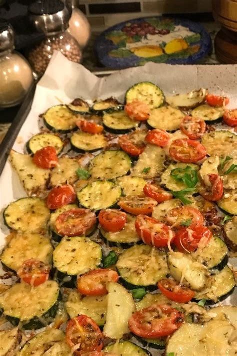 Ho cercato anche sul dizionario, ma non ho trovato niente. Zucchini e Pomodori Gratinati (Zucchini and Tomato Gratin ...