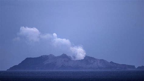 Neuseeland Polizei Ermittelt Nach Vulkanausbruch Auf White Island Der Spiegel