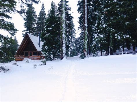 10 Cozy Lake Tahoe Cabins To Rent This Winter Bon Traveler Lake