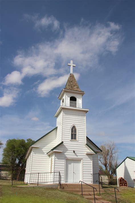Small Church In The Country Free Stock Photo - Public Domain Pictures