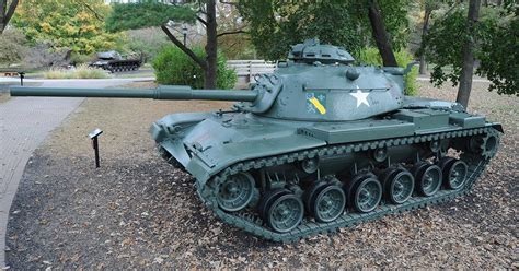 The main gun is the 105mm m68 rifled gun with 63 rounds of ammunition. M60 Patton Tank | First Division Museum