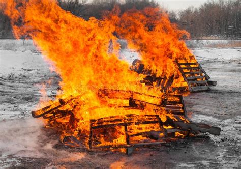 Two Pallet Fires Stock Photo Image Of Blaze Outside 32346574