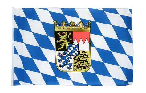 In bayern sieht das gesetz eine dauerbeflaggung der obersten staatsgebäude wie beispielsweise der darüber hinaus können sie auch sonderanfertigungen der bayern flagge in auftrag geben. Kleine Bayern mit Wappen Flagge - 30 x 45 cm - FlaggenPlatz.ch