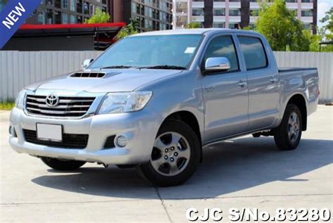 Toyota Hilux Vigo Gray Manual 2014 25l Diesel Single And Double Cab