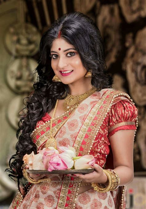Being Married Sasi Pradha Most Beautiful Indian Actress Beautiful Women Indian Wedding Gowns