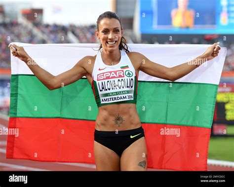 Bulgarias Ivet Lalova Collio Poses After Winning The Silver Medal In The Womens 200m Final