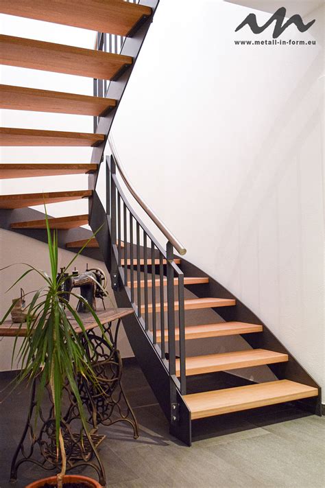 Auch das erscheinungsbild spielt eine wesentliche rolle. Metall-Treppen für Innen und Aussenbereich - Ihr ...