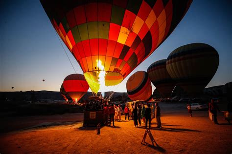 hot air balloons ride over turkey s iconic cappadocia turkey al jazeera