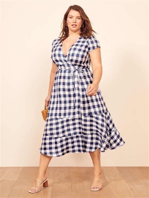 Reformation S Summer Sale Is Now Offering 70 Off New Items Plus Size Summer Dresses Plus