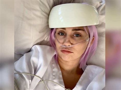Miley Cyrus Shares A Picture Straight From The Hospital English