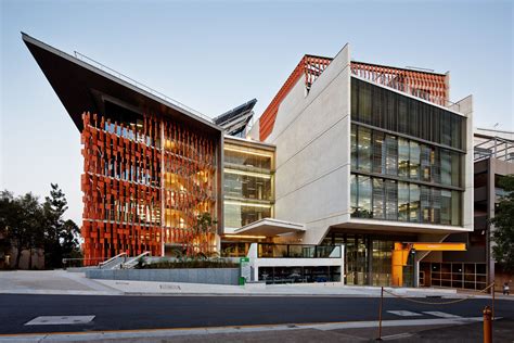 Terracotta Façade At The Advanced Engineering Building Uq Brisbane