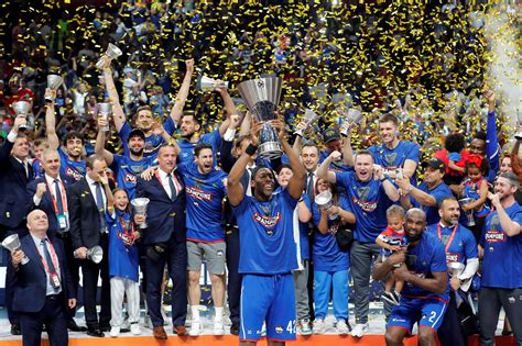 Anadolu Efes Downs Real To Clinch Back To Back Euroleague Titles