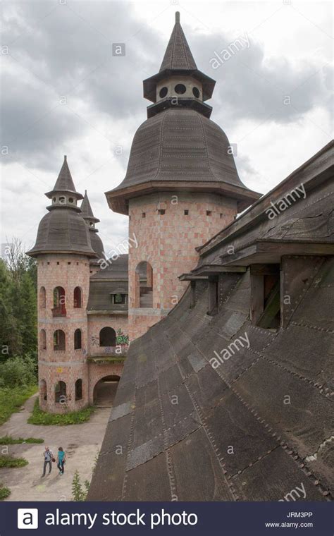ปักพินโดย Castlehunting ใน Poland Pomeranian