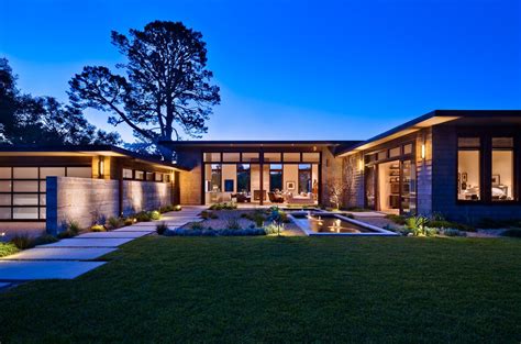 Image Result For Single Story Contemporary Style Homes With Courtyard