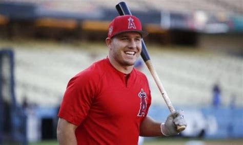 Mike Trout Biography And Career Stats Wife Or Girlfriend Salary Net