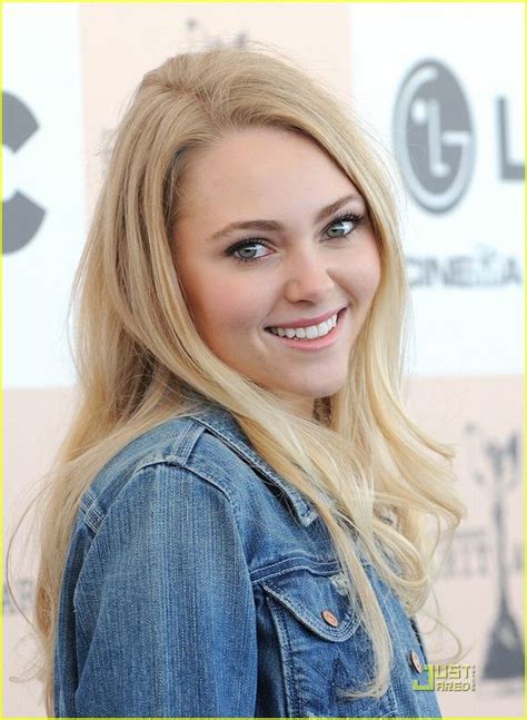 She has established herself as one of the emerging talents in hollywood. AnnaSophia Robb Photos - Barnorama