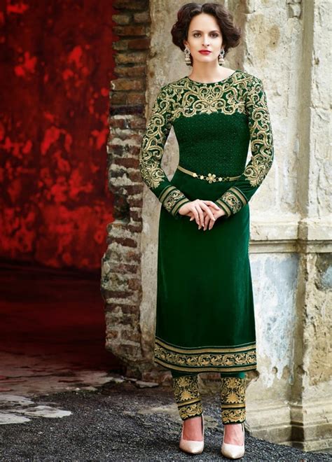 Pakistani Velvet Dresses 2020 Pics