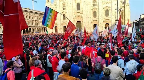 Manifestazione A Milano Contro Il Razzismo E Il Decreto Salvini