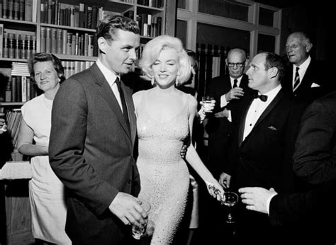 Marilyn Monroe Sings Happy Birthday Mr President To JFK Daily Dose