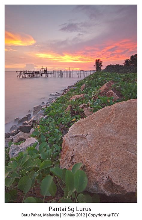 Sungai batu terletak di bukit batu pahat, merbok, kedah. IMG6709 | Sunset at Pantai Sg Lurus @ Batu Pahat | Tay ...