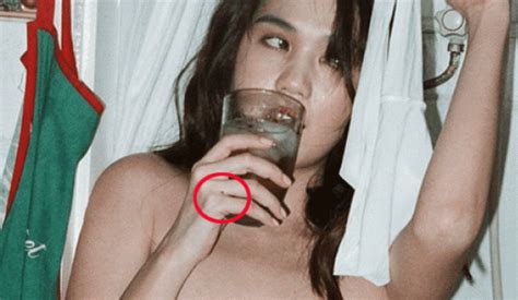 Mạng xã hội phát tán ảnh nude ngực được cho là của Ngọc Trinh