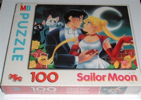 Donc, vous avez besoin d'un joli costume de sailor moon. Sailor Moon puzzle - Saigo_no_oni