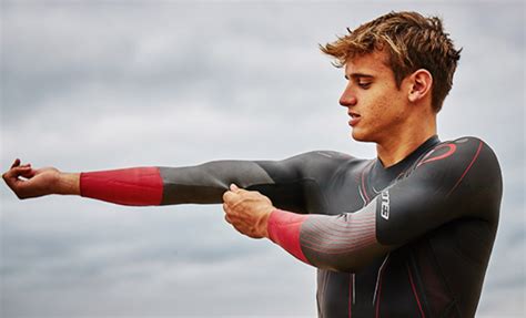 How To Choose To Right Wetsuit For You Outdoor Swimmer Magazine