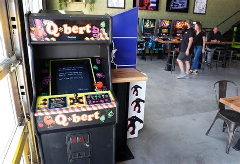 16 Bit Bar Arcade In Indianapolis Offers 2 Floors Of Video Games