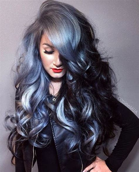 No matter whether you have short or long hair, a pixie or. Black & Grey/Silver two-toned. | Cabelo lindo, Ideias de ...