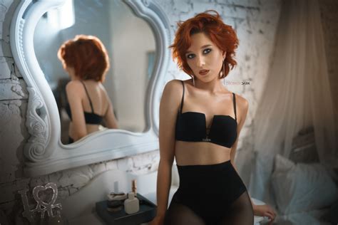 Women Model Redhead Women Indoors Mirror Reflection High Waisted 2560x1707 Wallpaper