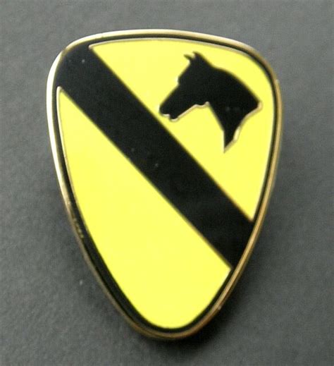 Us Army 1st Cavalry Division Large Lapel Pin Badge 15 Inches Ebay