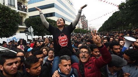 Tunisia Authorities Should Respect Right To Peaceful Protest Release Detained Protesters