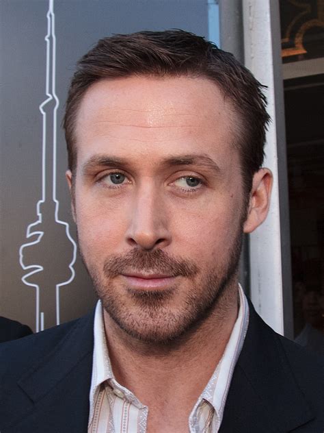 Ра́йан то́мас го́слинг — канадский актёр и музыкант. Ryan Gosling - Wikipedia