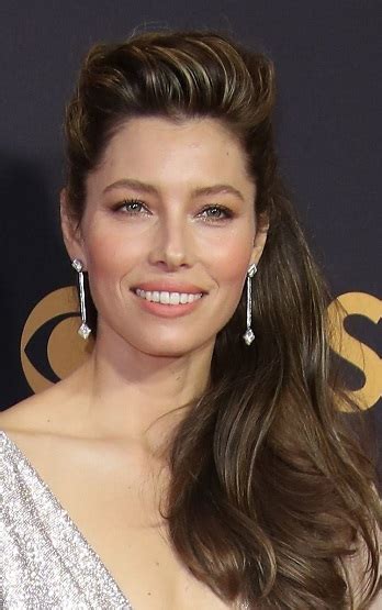 Jessica Biel Half Up Half Down Hairstyle Th Annual Primetime Emmy Awards Sophisticated