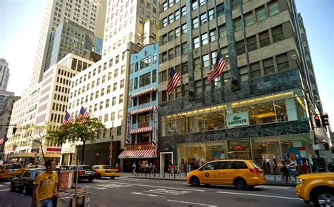 The Heart Of Fifth Avenue Shopping Edges To The South
