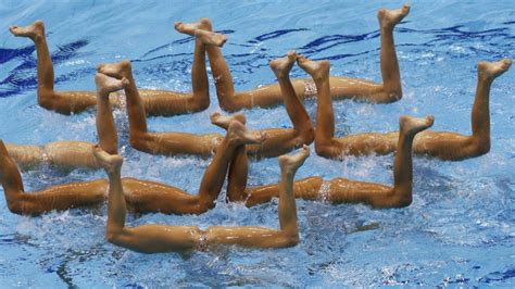 stunning pictures of glamorous girls in synchronised swimming team event russia win gold