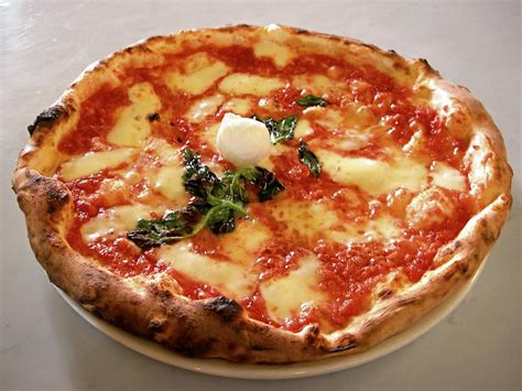 Pizza Gurus Guide To Margherita And Neapolitan Pizzas