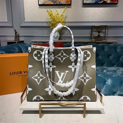 Louis Vuitton Onthego Tote Bag 42cm Monogram Giant Canvas Springsummer