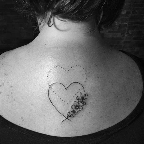 tatuajes de corazones para mujeres en la espalda kulturaupice