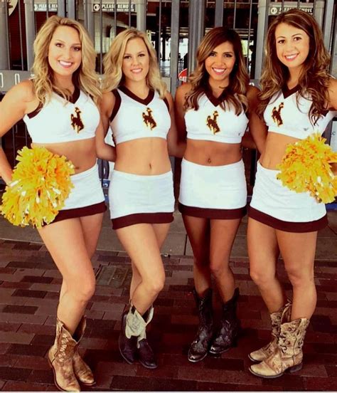 Ranking The Top Looking Cheerleaders In College Football The Sports On Tap