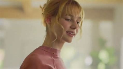 Whos The Actress Playing Sadie On Verizon Commercial Auralcrave
