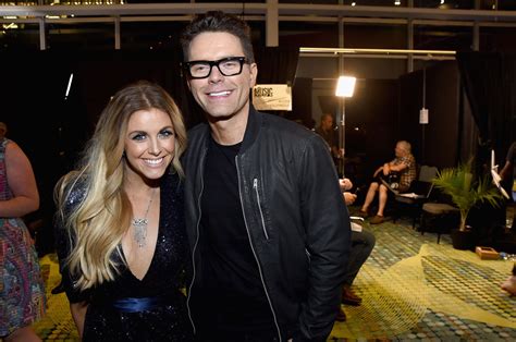 Bobby Broke The News Him And Lindsay Ell Are No Longer Together Bobby Bones 97 9 Is The