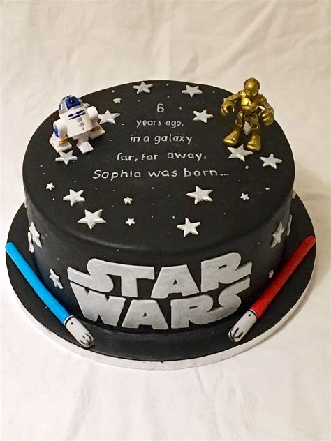 It's easy to see why the much loved star wars would make a great party idea! Pin by Vanessa Gurrusqueta on My cakes | Star wars ...