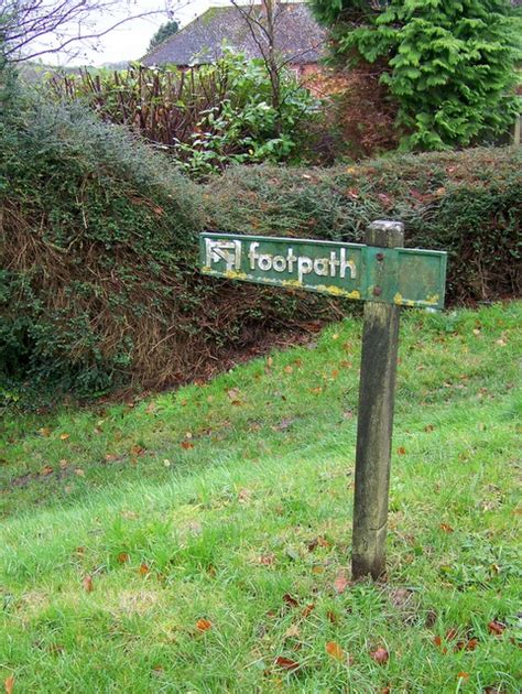 Footpath Sign Axford © Maigheach Gheal Cc By Sa20 Geograph