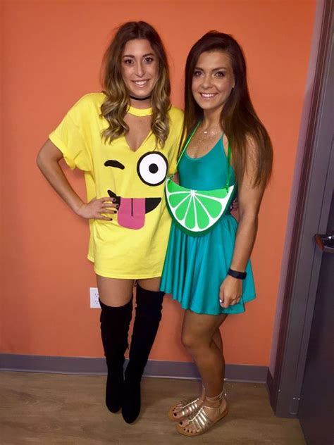 50 Best Friends Halloween Costumes For Two People Thatll Make Your Duo Stea Halloween