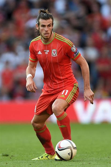 Gareth bale ретвитнул(а) ellevens esports. Gareth Bale, Wales. | Gareth Bale | Pinterest | Gareth ...