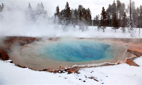 The Top 4 Things To Do In Yellowstone National Park In The Winter Wandering Wheatleys