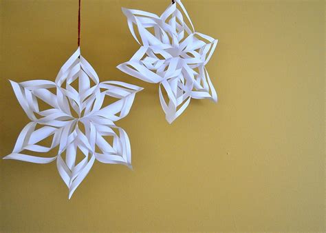 Weaver Girl Guz Paper Snowflake Tutorial