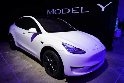 Tesla Model Y Performance Price Uk Tesla Unveils New Model Y Wheels