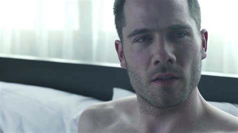 Luke Macafrlane in new short movie Erection Luke Macfarlane 照片 潮流粉丝俱乐部